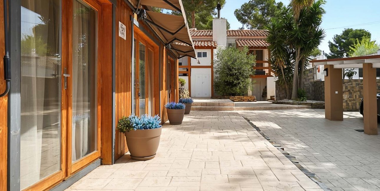 Resale - Villa -
Pinar de Campoverde - Pinar de Campoverde - Village