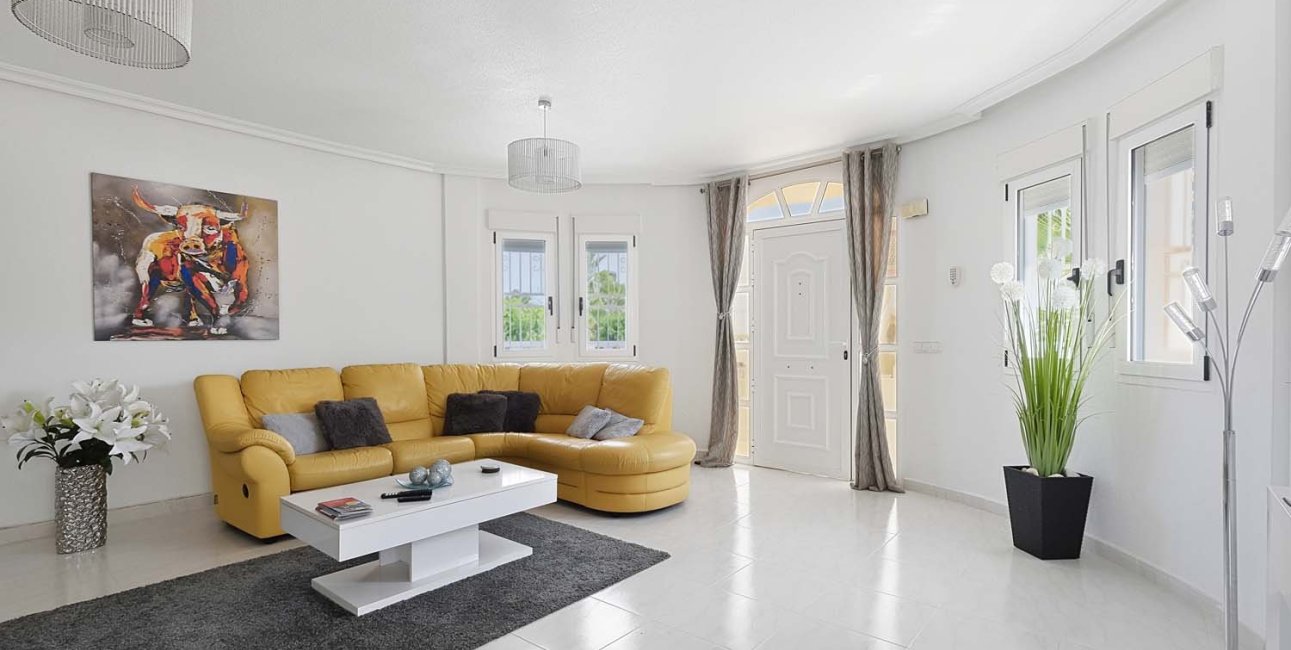 Resale - Villa -
Pinar de Campoverde - Pinar de Campoverde - Village