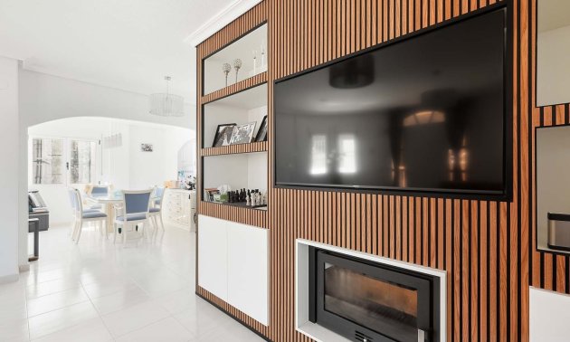 Resale - Villa -
Pinar de Campoverde - Pinar de Campoverde - Village