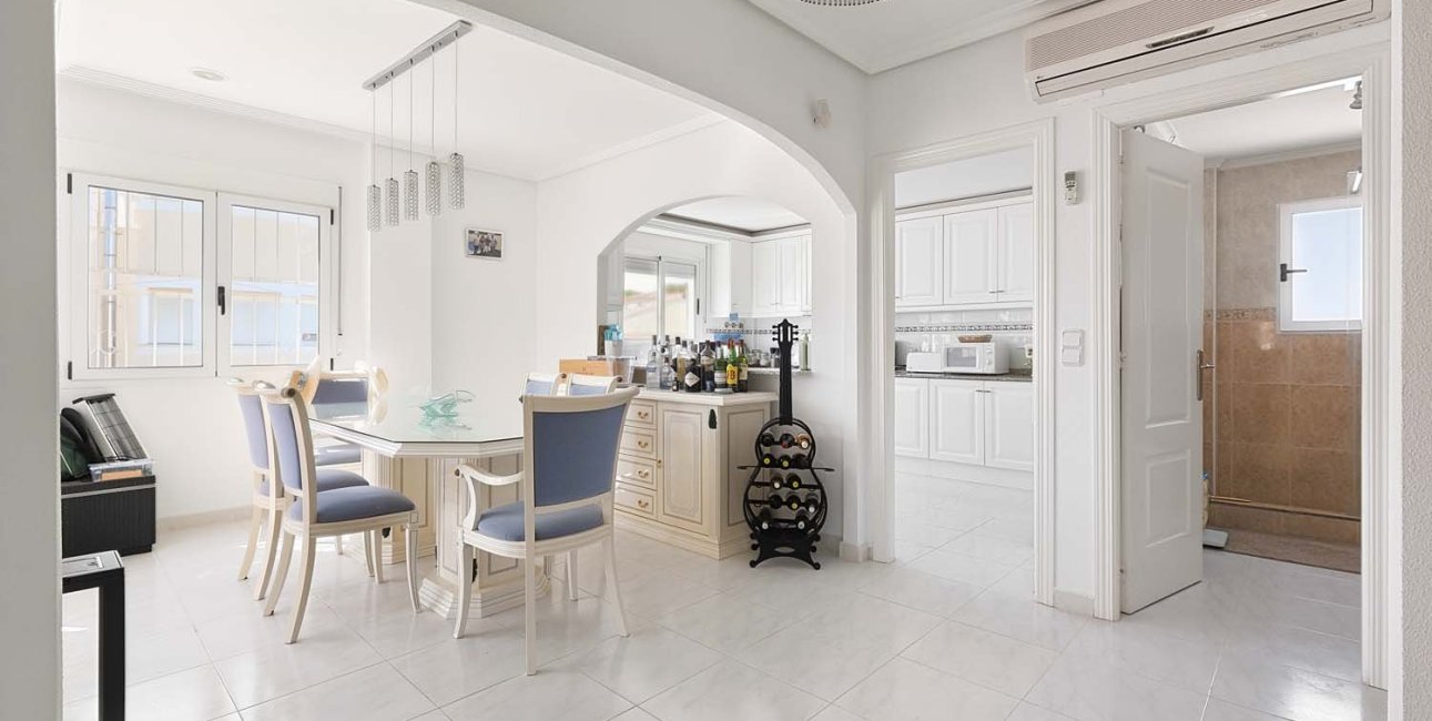 Resale - Villa -
Pinar de Campoverde - Pinar de Campoverde - Village