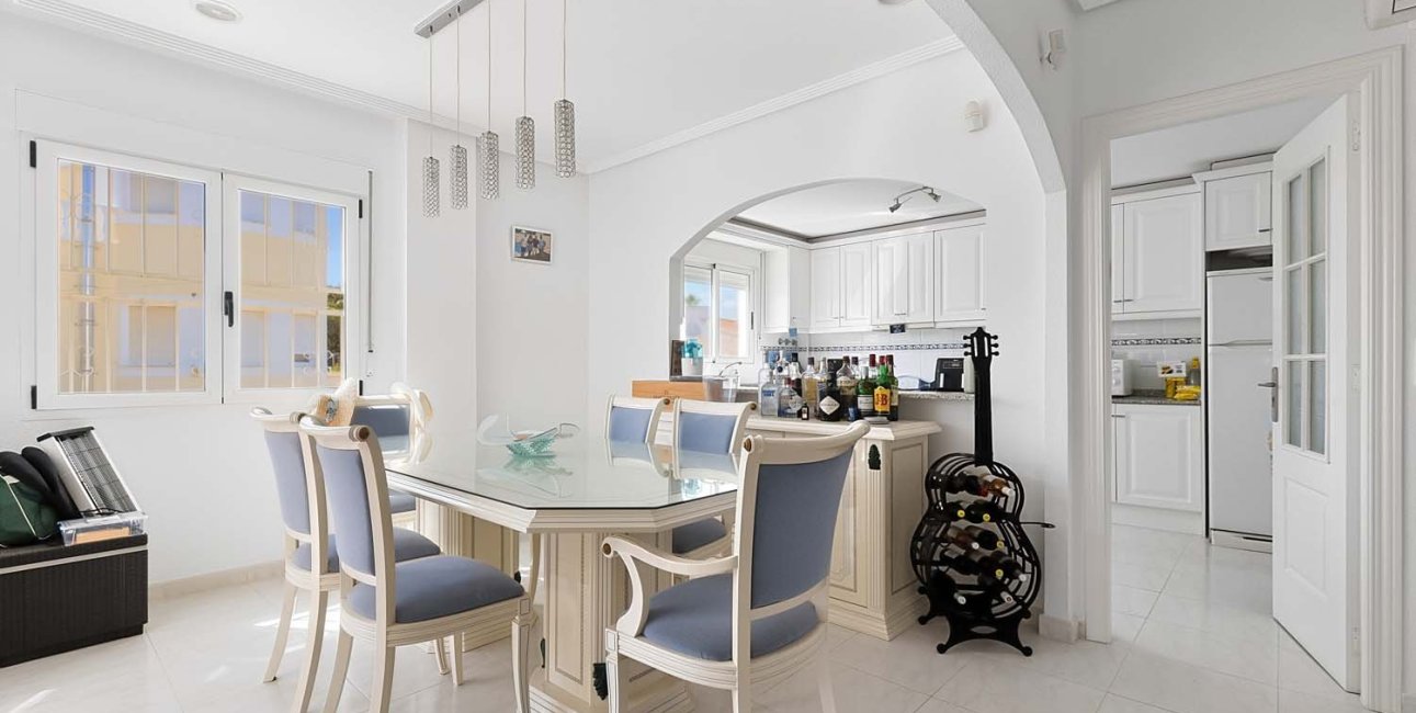 Resale - Villa -
Pinar de Campoverde - Pinar de Campoverde - Village