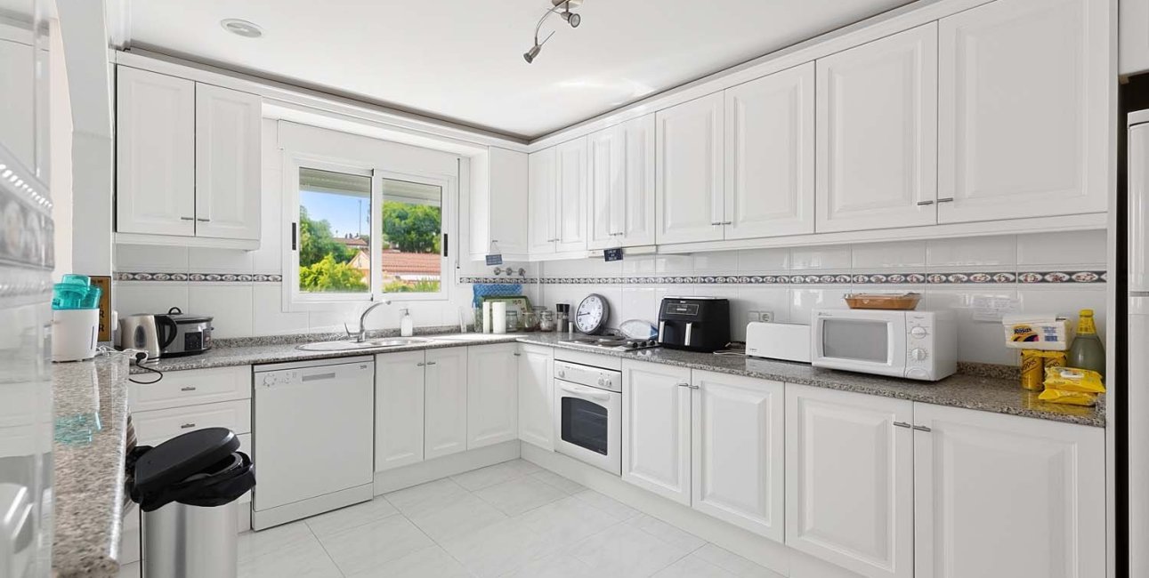 Resale - Villa -
Pinar de Campoverde - Pinar de Campoverde - Village