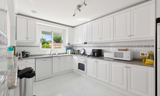 Resale - Villa -
Pinar de Campoverde - Pinar de Campoverde - Village