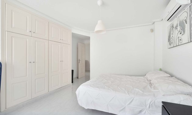 Resale - Villa -
Pinar de Campoverde - Pinar de Campoverde - Village