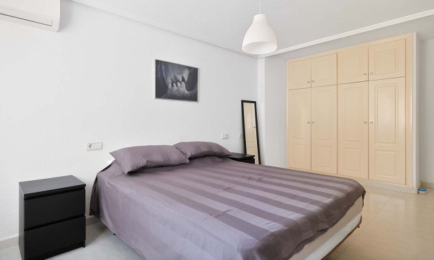 Resale - Villa -
Pinar de Campoverde - Pinar de Campoverde - Village