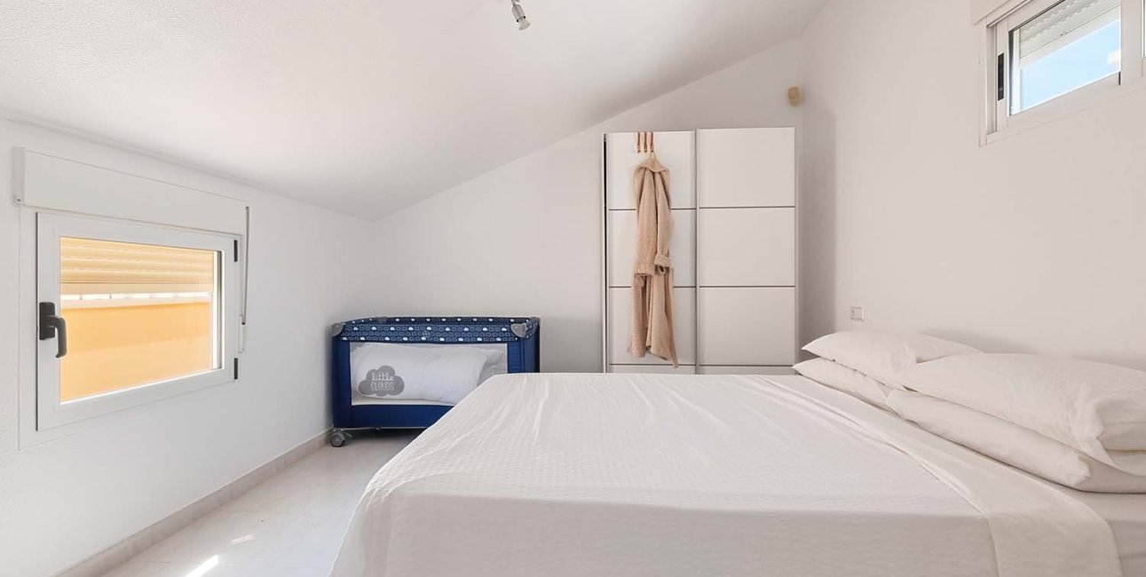 Resale - Villa -
Pinar de Campoverde - Pinar de Campoverde - Village