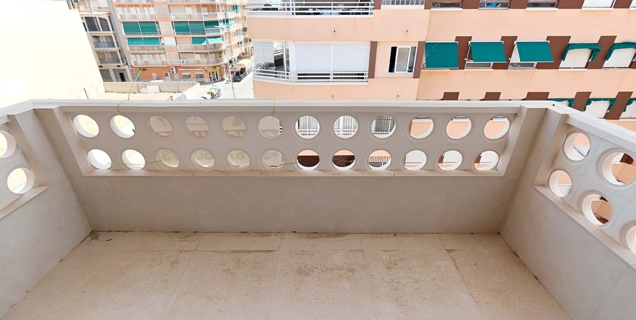 Reventa - Apartamento / piso -
Torrevieja - Torre La Mata