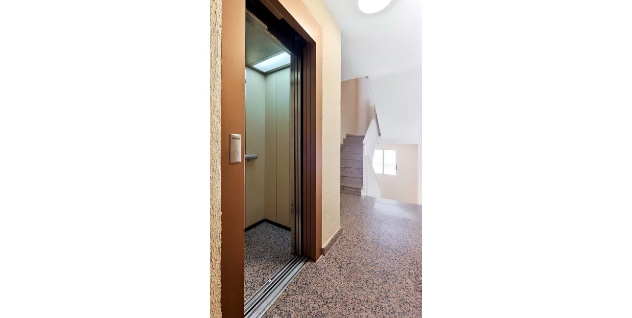 Reventa - Apartamento / piso -
Torrevieja - Torre La Mata