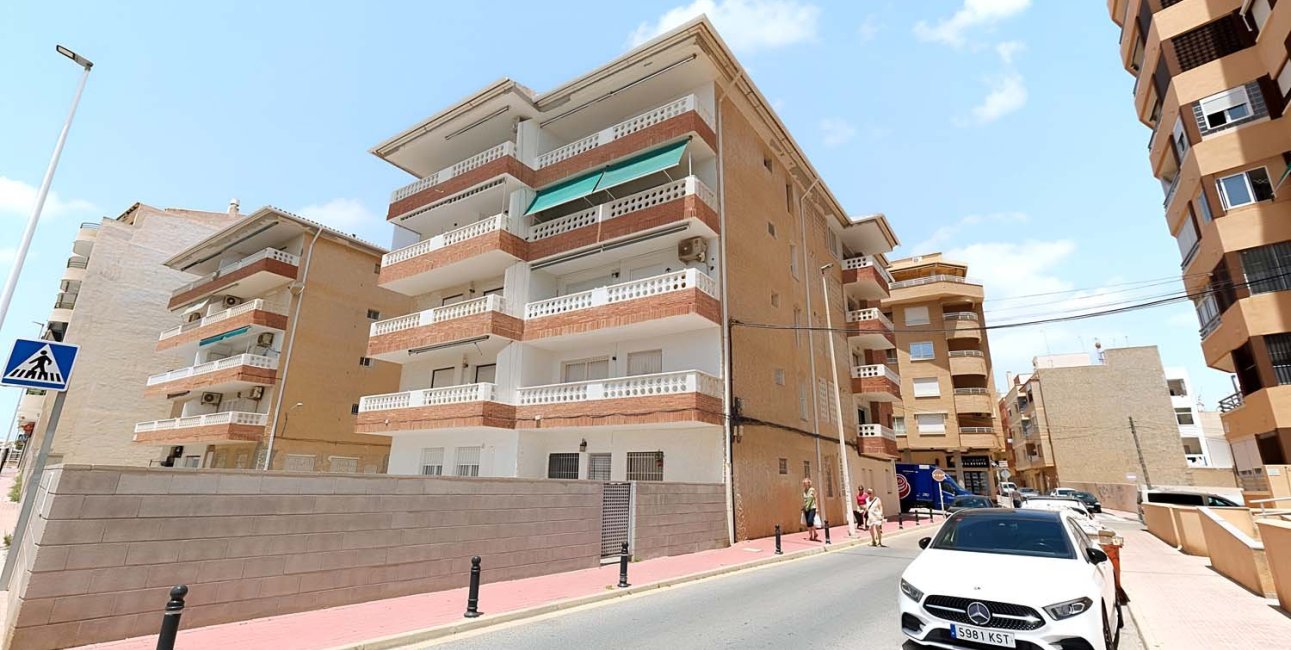 Reventa - Apartamento / piso -
Torrevieja - Torre La Mata