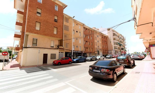 Reventa - Apartamento / piso -
Torrevieja - Torre La Mata