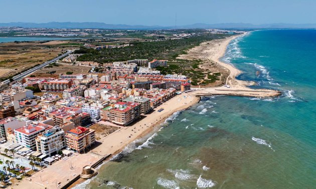 Reventa - Apartamento / piso -
Torrevieja - Torre La Mata