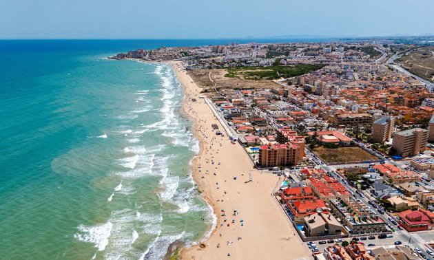 Reventa - Apartamento / piso -
Torrevieja - Torre La Mata
