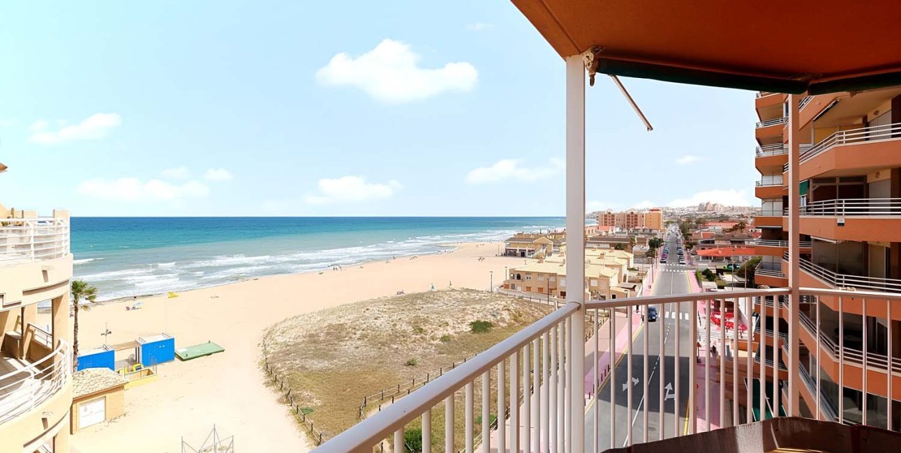 Resale - Apartment / flat -
Torrevieja - Torre La Mata