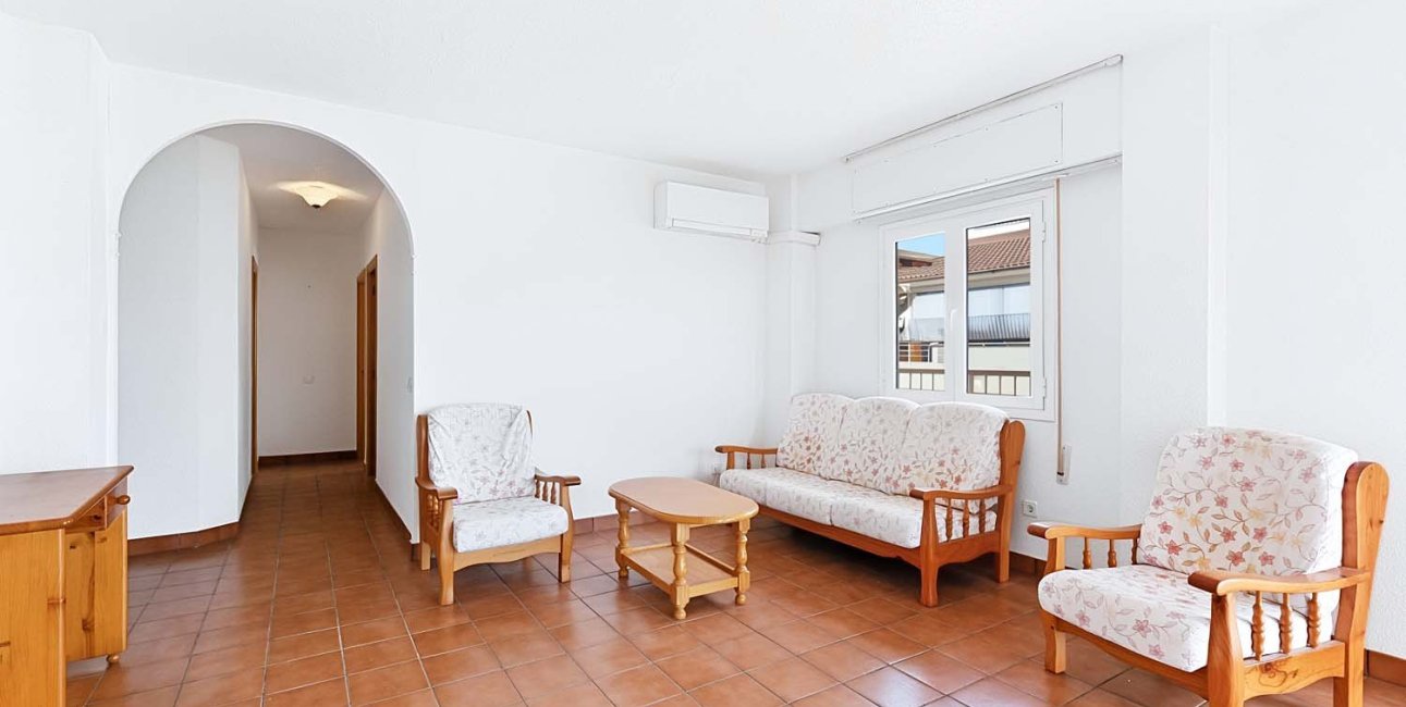 Resale - Apartment / flat -
Torrevieja - Torre La Mata