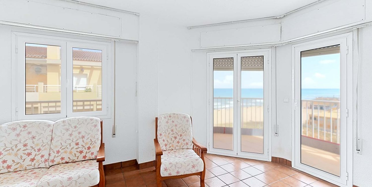 Resale - Apartment / flat -
Torrevieja - Torre La Mata