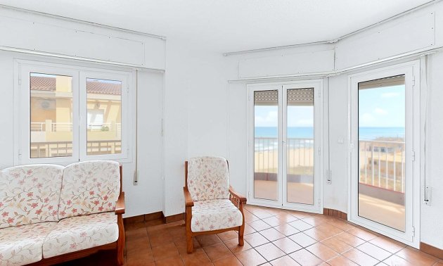 Resale - Apartment / flat -
Torrevieja - Torre La Mata