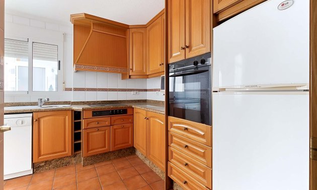Resale - Apartment / flat -
Torrevieja - Torre La Mata