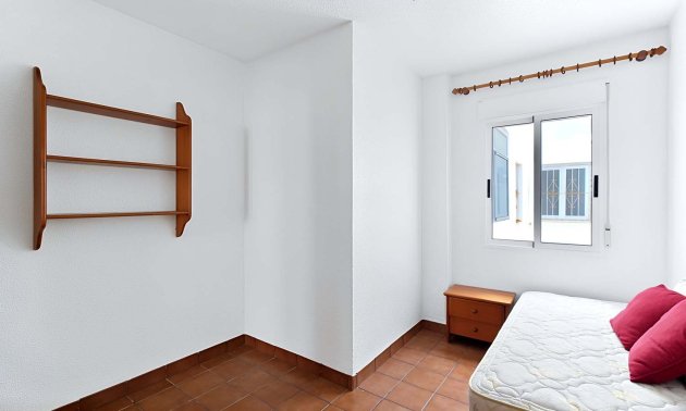 Resale - Apartment / flat -
Torrevieja - Torre La Mata