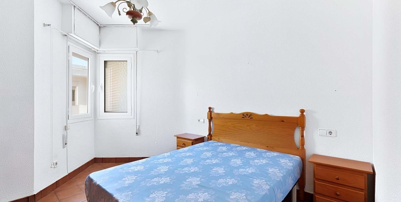 Resale - Apartment / flat -
Torrevieja - Torre La Mata