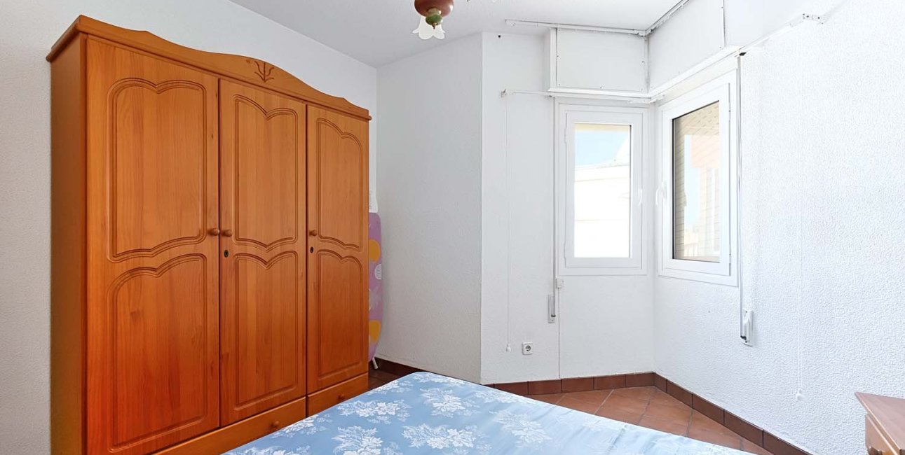 Resale - Apartment / flat -
Torrevieja - Torre La Mata