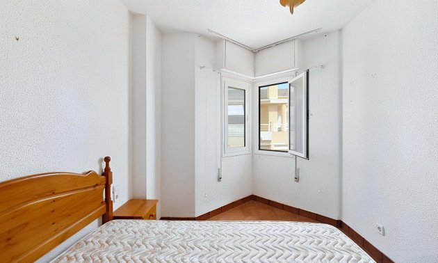 Resale - Apartment / flat -
Torrevieja - Torre La Mata