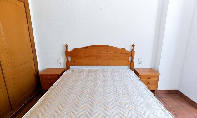 Resale - Apartment / flat -
Torrevieja - Torre La Mata