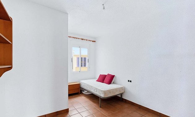 Resale - Apartment / flat -
Torrevieja - Torre La Mata