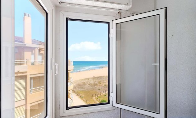 Resale - Apartment / flat -
Torrevieja - Torre La Mata
