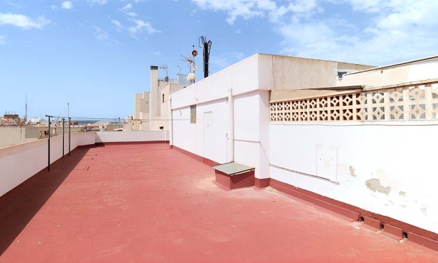 Resale - Apartment / flat -
Torrevieja - Torre La Mata
