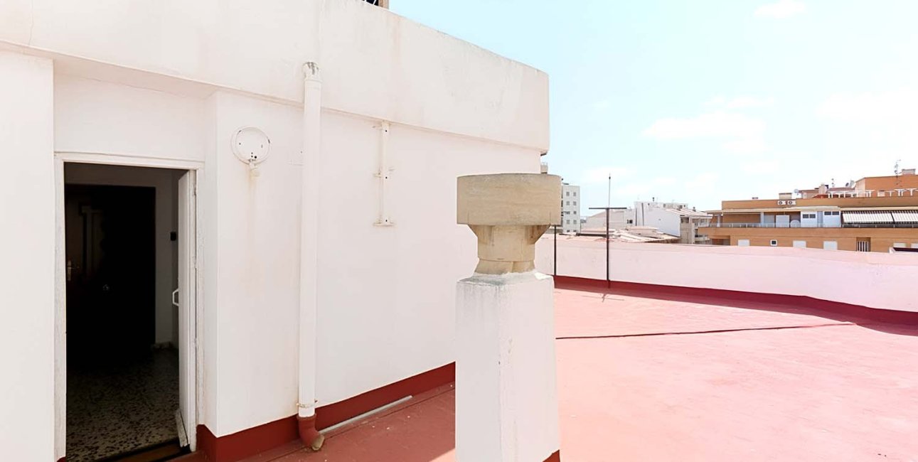 Resale - Apartment / flat -
Torrevieja - Torre La Mata