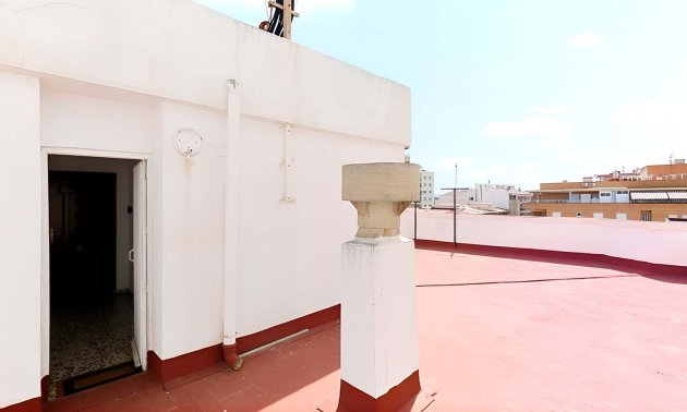 Resale - Apartment / flat -
Torrevieja - Torre La Mata