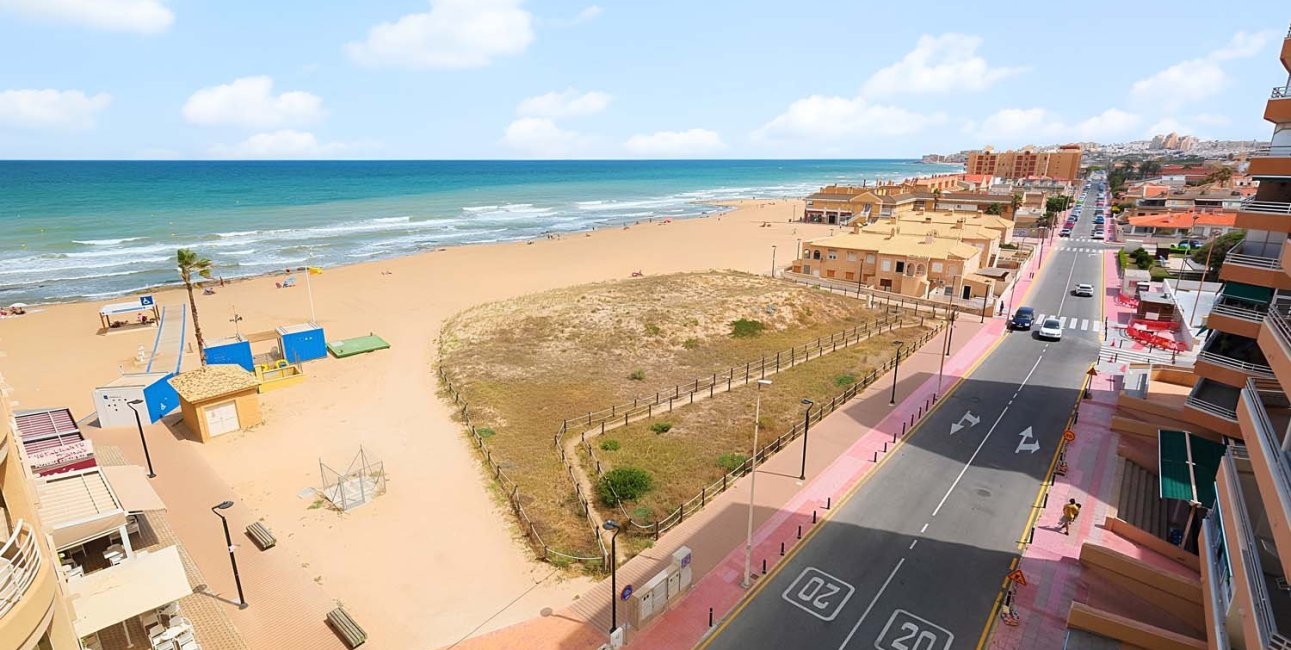 Resale - Apartment / flat -
Torrevieja - Torre La Mata