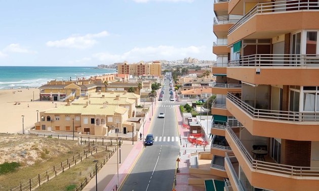 Resale - Apartment / flat -
Torrevieja - Torre La Mata