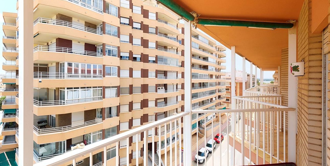 Resale - Apartment / flat -
Torrevieja - Torre La Mata