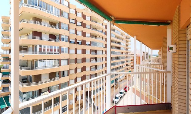 Resale - Apartment / flat -
Torrevieja - Torre La Mata