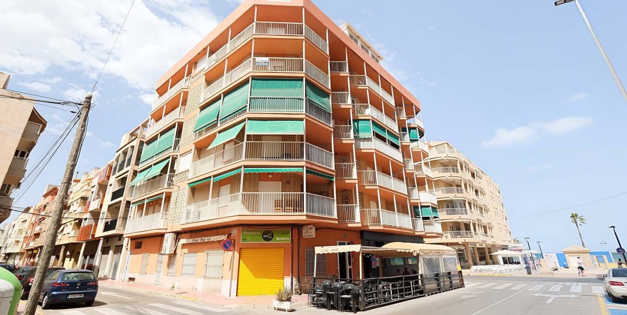 Resale - Apartment / flat -
Torrevieja - Torre La Mata