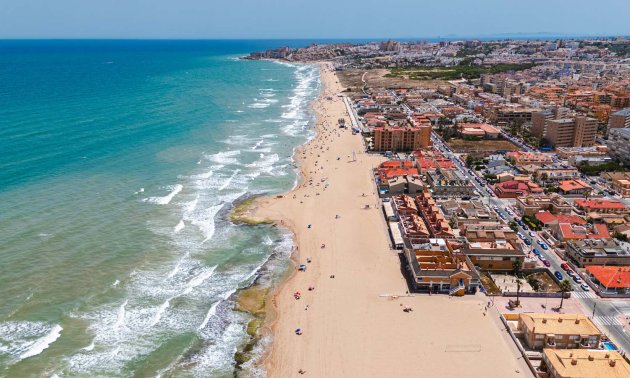 Resale - Apartment / flat -
Torrevieja - Torre La Mata
