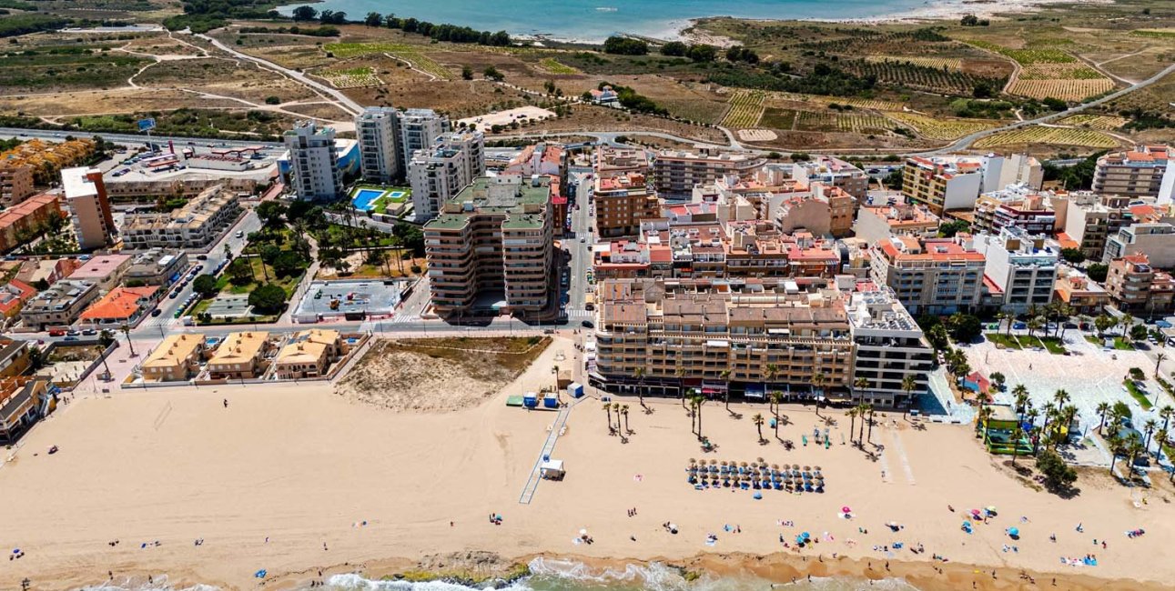 Resale - Apartment / flat -
Torrevieja - Torre La Mata