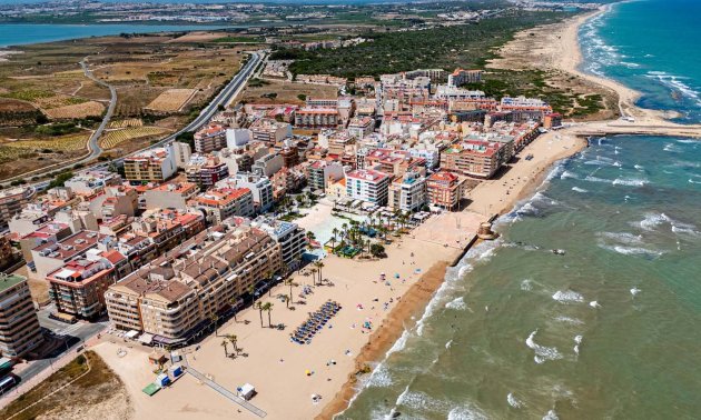 Resale - Apartment / flat -
Torrevieja - Torre La Mata