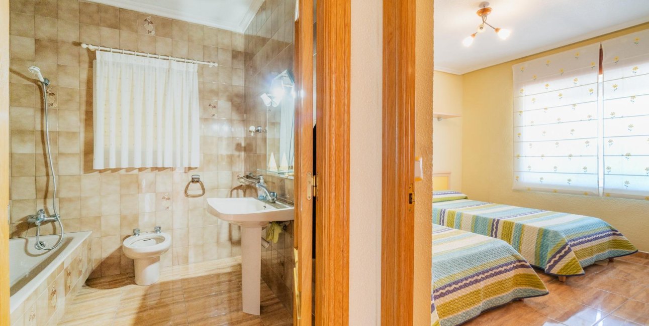 Resale - Villa -
San Miguel de Salinas - Torremendo