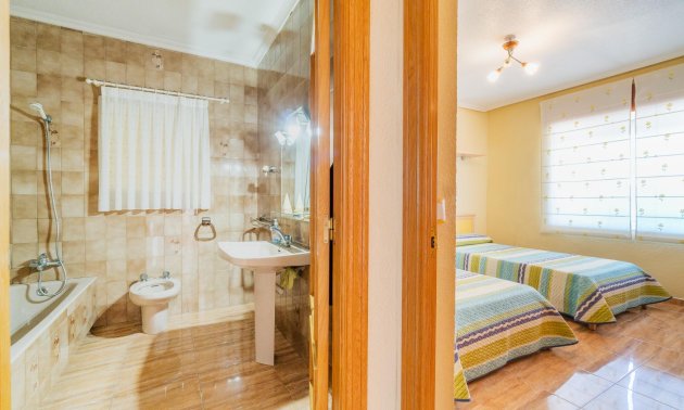 Resale - Villa -
San Miguel de Salinas - Torremendo