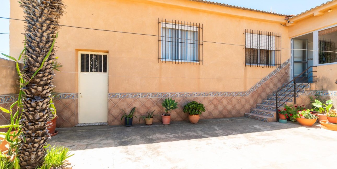 Resale - Villa -
San Miguel de Salinas - Torremendo