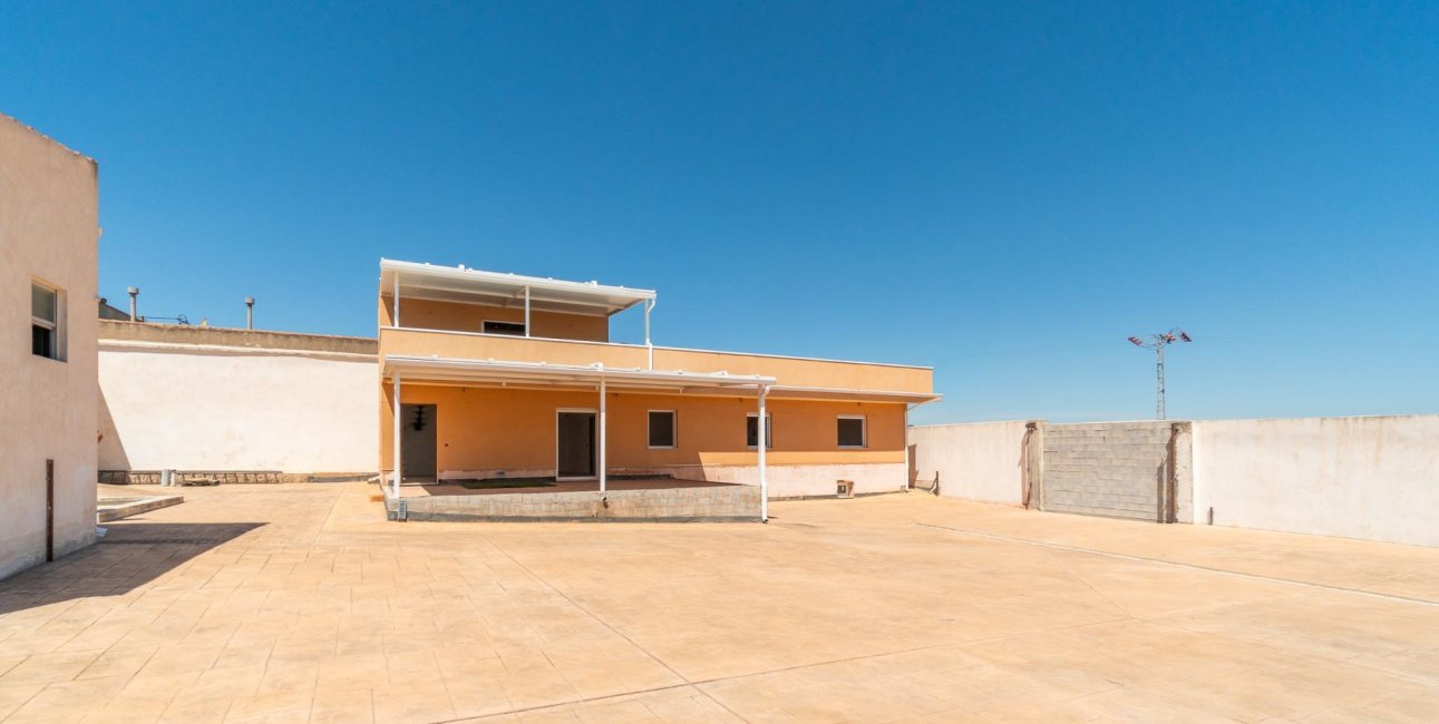 Resale - Villa -
San Miguel de Salinas - Torremendo
