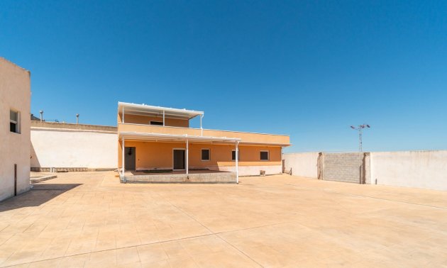 Resale - Villa -
San Miguel de Salinas - Torremendo