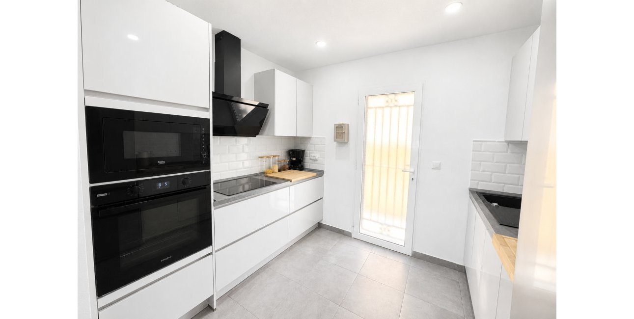 Resale - Townhouse -
Orihuela Costa - Campoamor