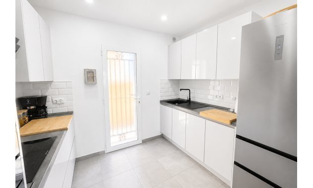 Resale - Townhouse -
Orihuela Costa - Campoamor