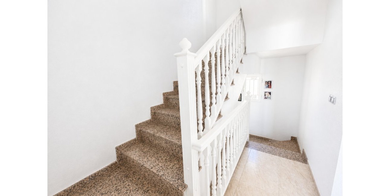 Resale - Townhouse -
Orihuela Costa - Campoamor