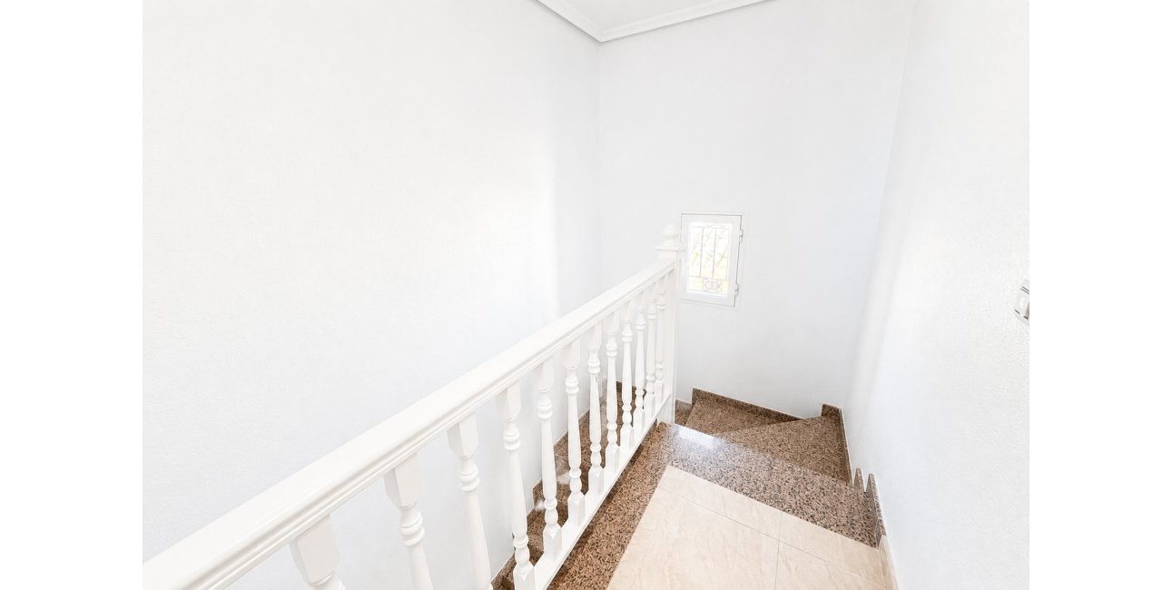 Resale - Townhouse -
Orihuela Costa - Campoamor