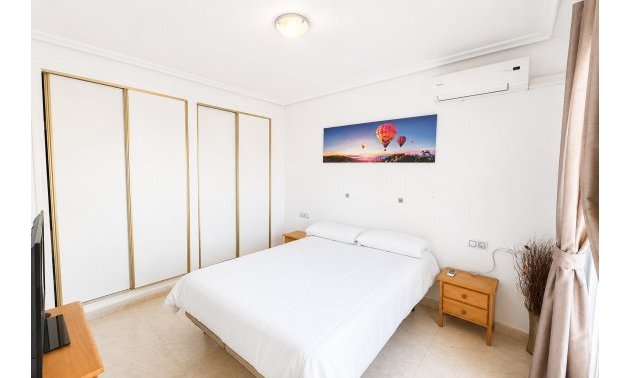 Resale - Townhouse -
Orihuela Costa - Campoamor