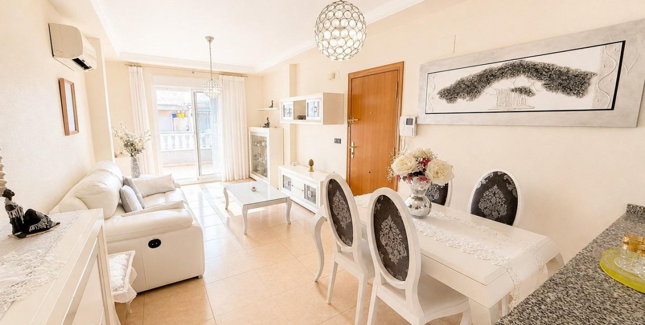 Reventa - Ático -
Torrevieja - Playa del Cura